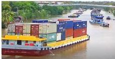 Sà lan chở container trên sông