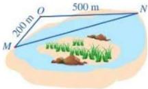 Hình minh họa đo khoảng cách giữa hai vị trí M, N với OM = 200 m, ON = 500 m và góc MON = 135 độ