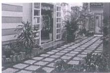 Sân nhà lát gạch