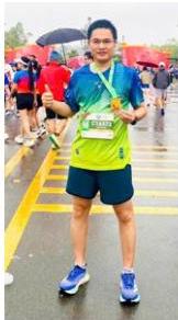 ảnh thầy Gia tham gia giải chạy marathon