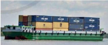 Xà lan chở khối hàng hóa xếp thành hình hộp chữ nhật